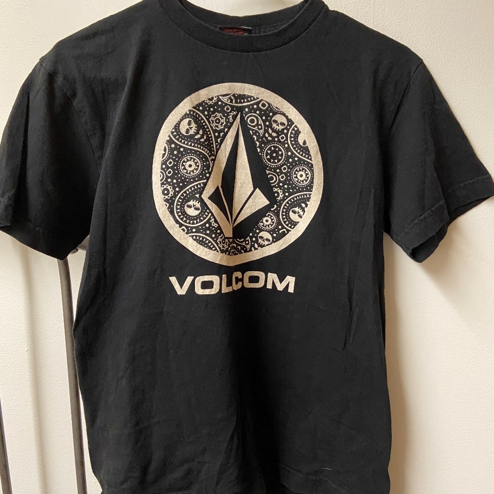 Boys or Girls L Volcom T Shirt